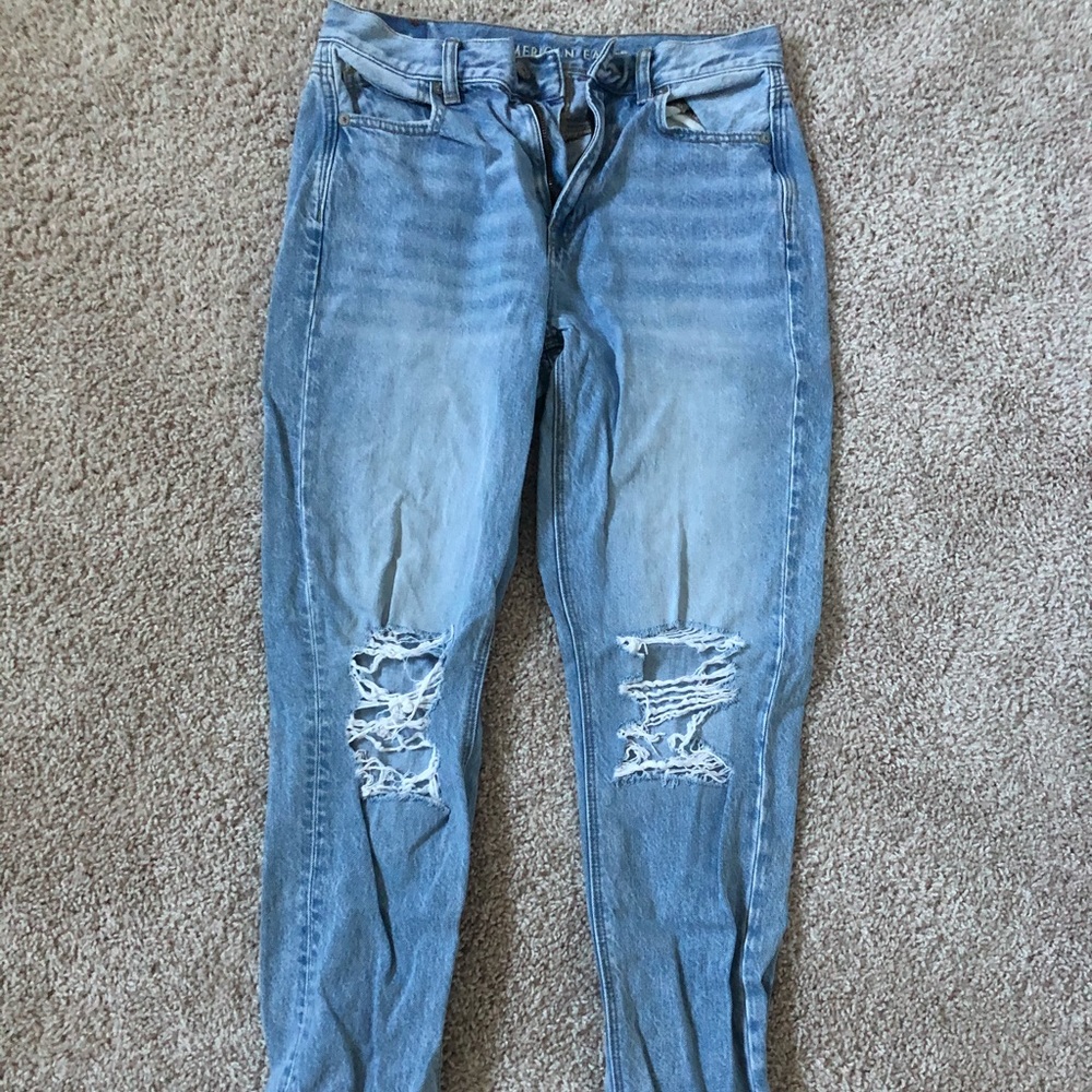 American eagle mom jeans